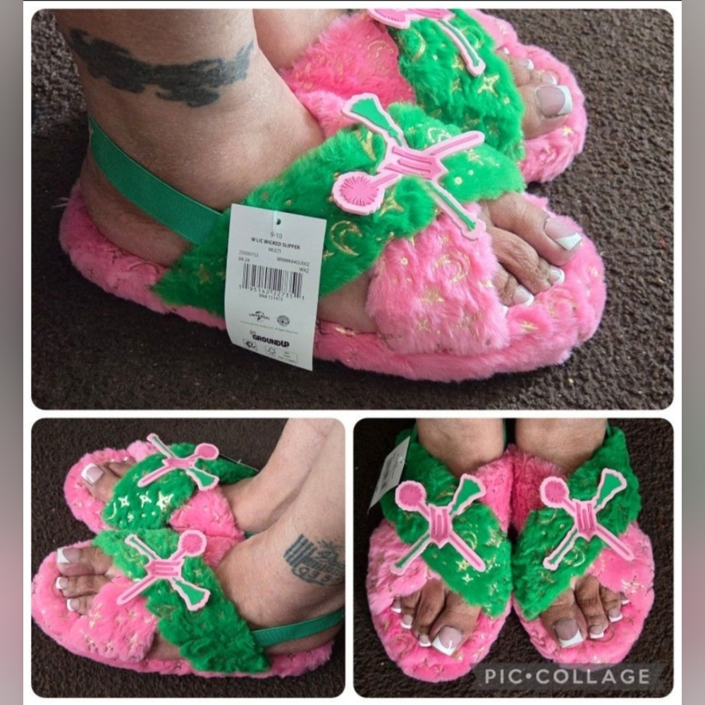 Womens Wicked Slippers Size 9/10
